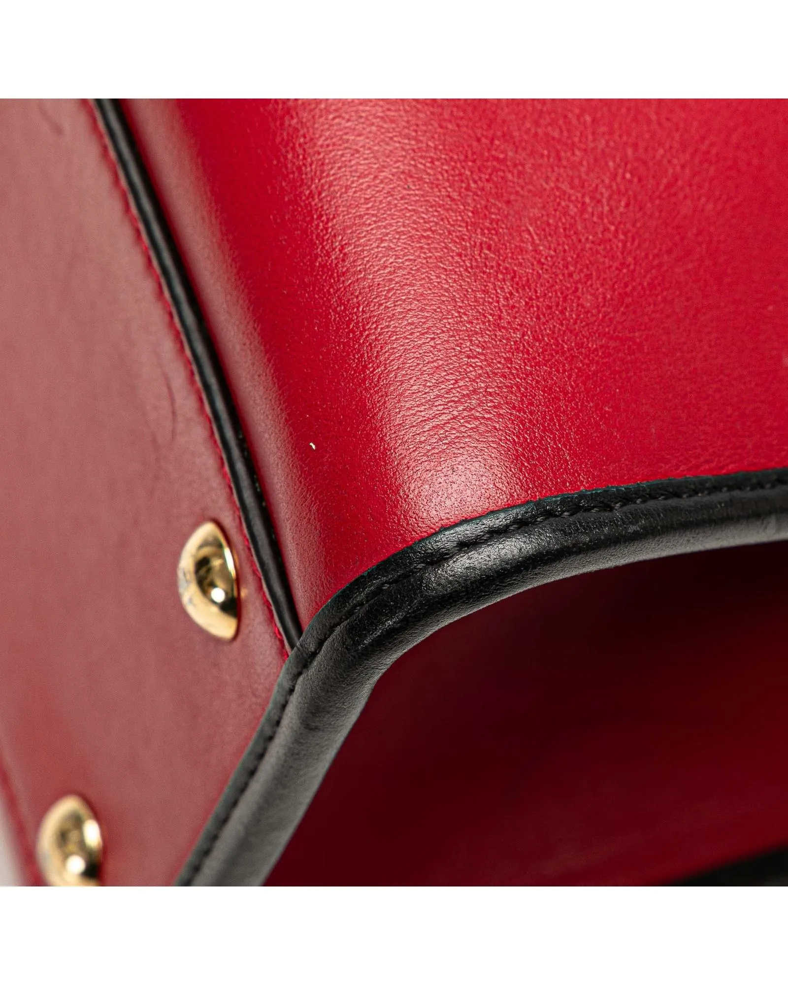 Leather Runaway Satchel with Multiple Pockets