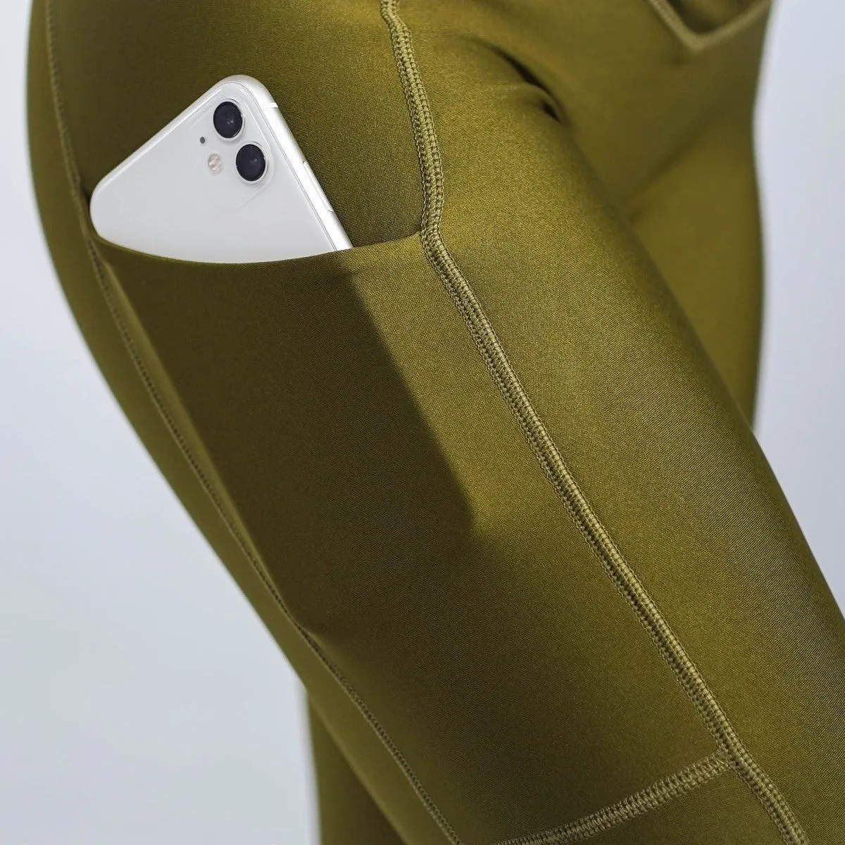 Pristine Pocket Capri Leggings | OLIVE