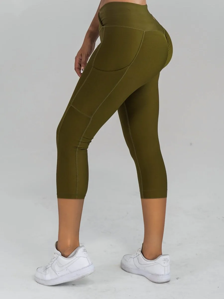 Pristine Pocket Capri Leggings | OLIVE