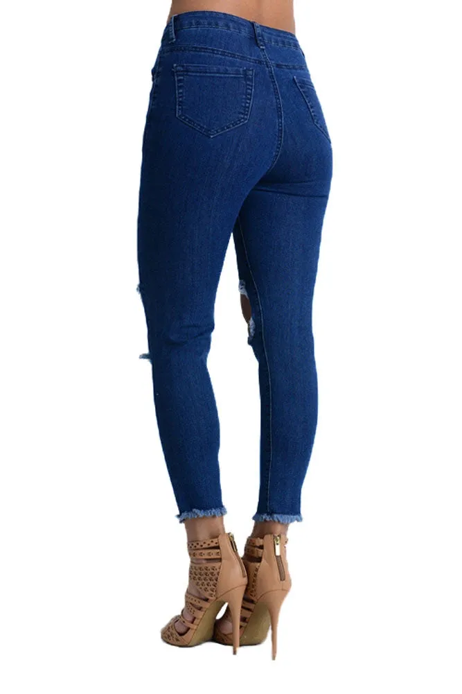Women's Torn and Frayed Skinny Fit Jeans