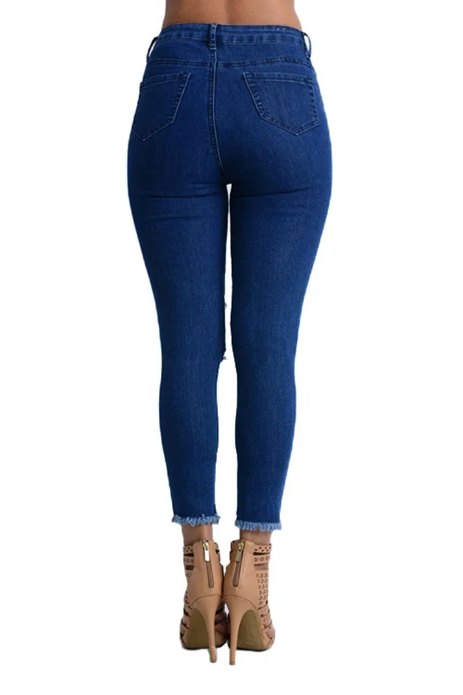 Women's Torn and Frayed Skinny Fit Jeans