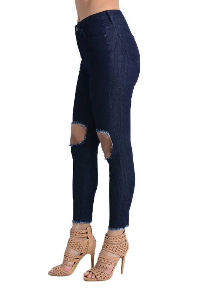 Women's Torn and Frayed Skinny Fit Jeans